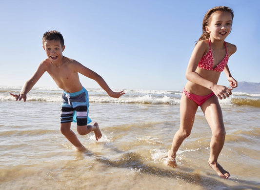 Trucos para padres: Cómo mantener a los niños entretenidos en la playa