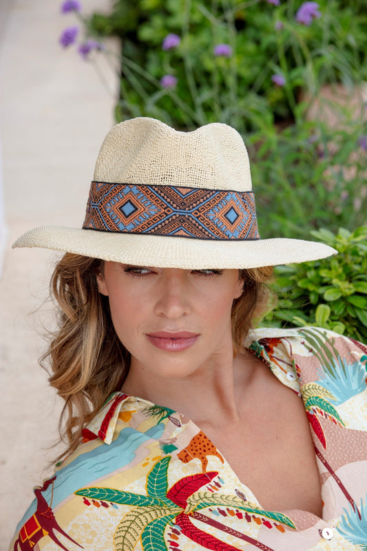 Sombrero de playa Indiana Con Banda Etnica Aranda